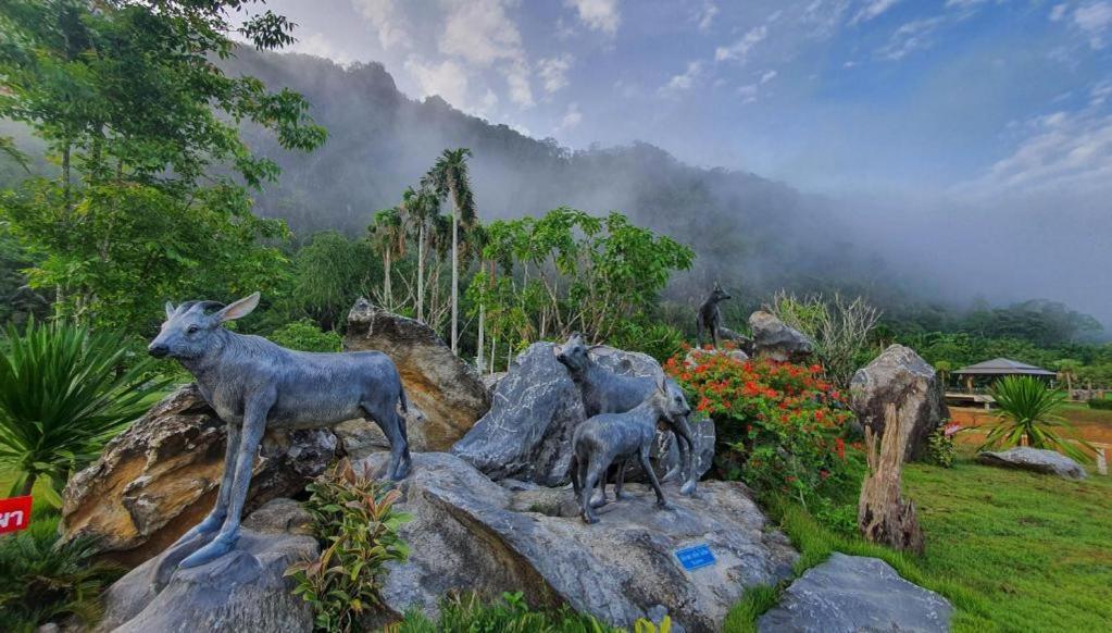 Phuphayot Resort Trang Eksteriør billede