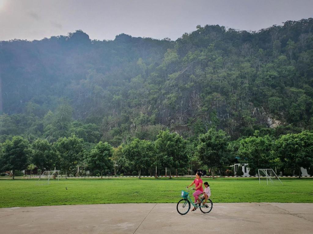 Phuphayot Resort Trang Eksteriør billede