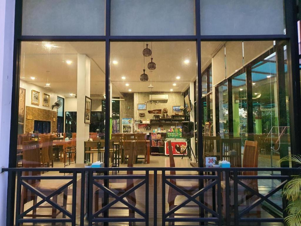 Phuphayot Resort Trang Eksteriør billede