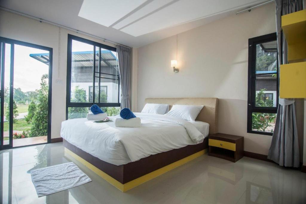 Phuphayot Resort Trang Eksteriør billede