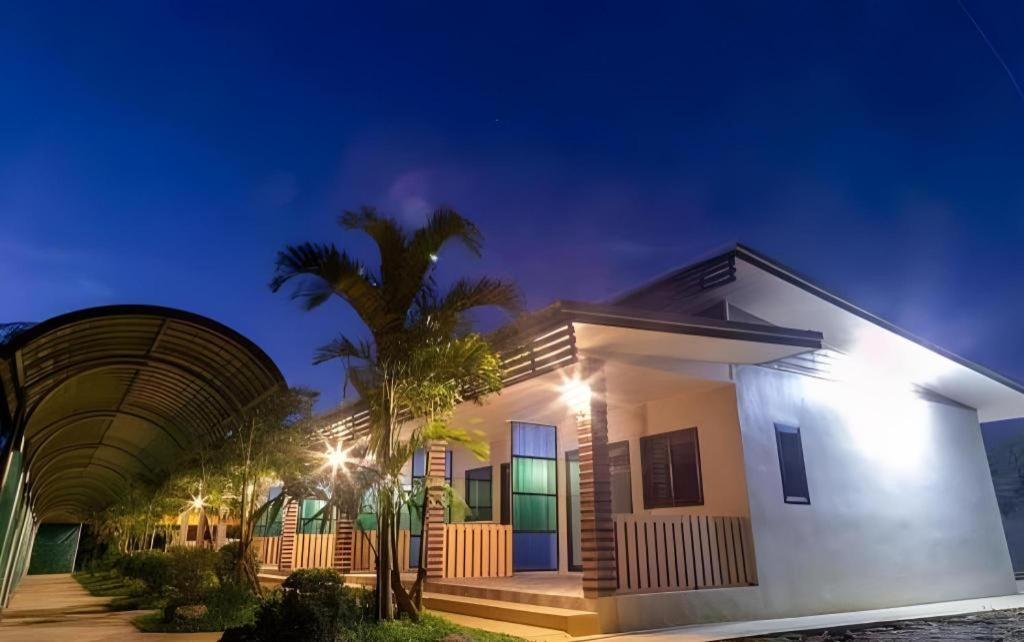 Phuphayot Resort Trang Eksteriør billede