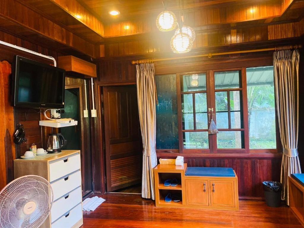 Phuphayot Resort Trang Eksteriør billede