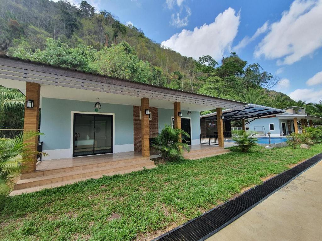 Phuphayot Resort Trang Eksteriør billede