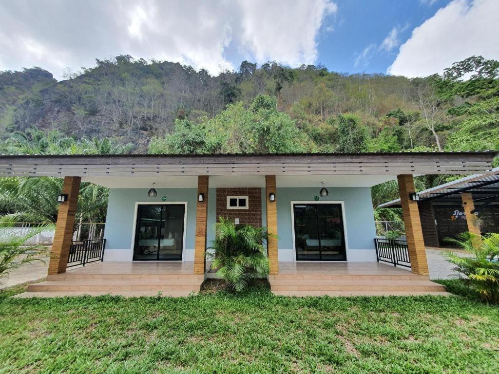 Phuphayot Resort Trang Eksteriør billede